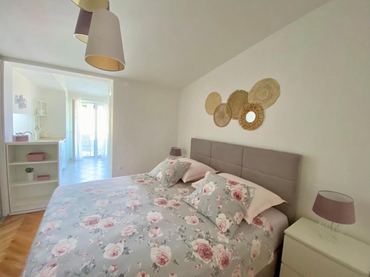Apartmani Marko Tučepi Eksteriør bilde