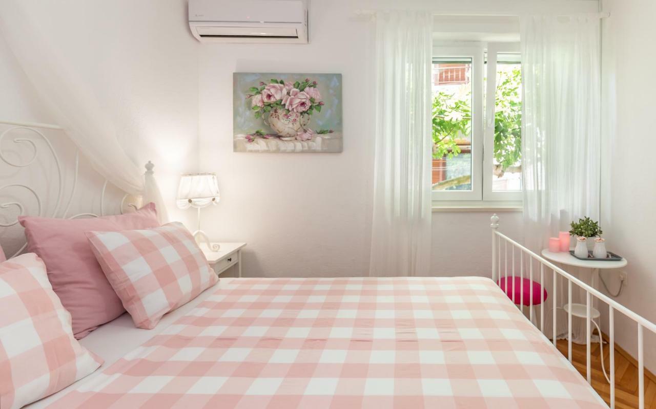 Apartmani Marko Tučepi Eksteriør bilde