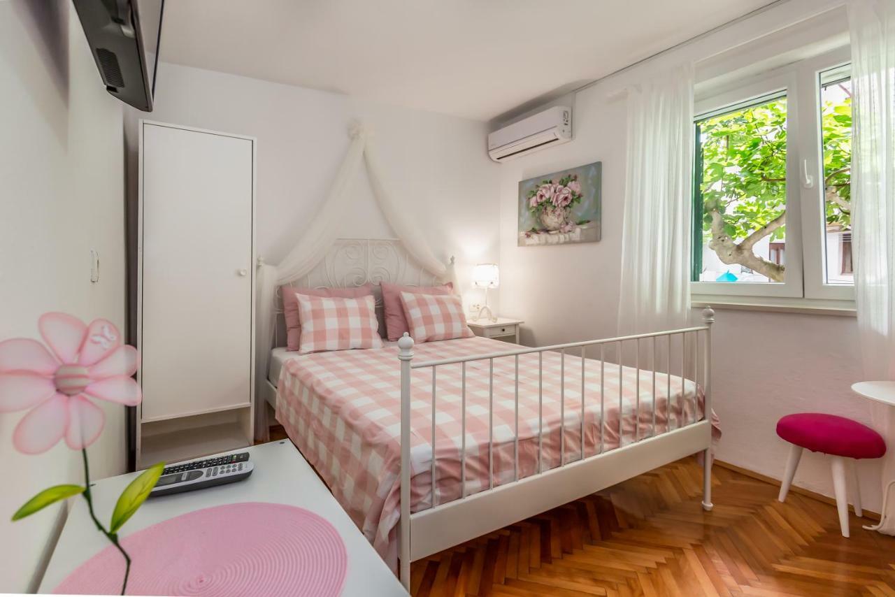 Apartmani Marko Tučepi Eksteriør bilde